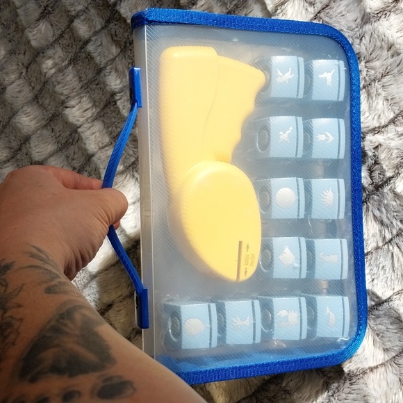 Creating Keepsakes Paper Punch Set Of 12 Assorted ½" Punches - Picture 7 of 13